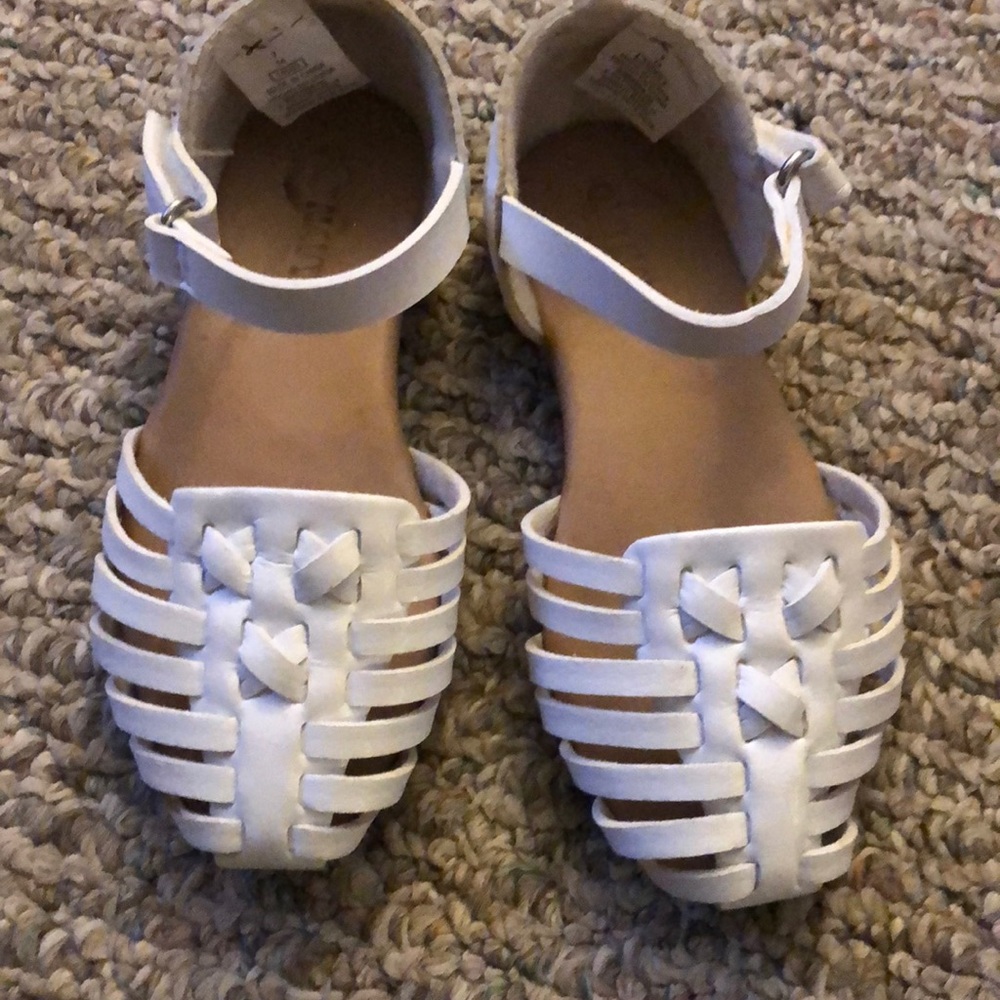 Toddler size 7 sandals